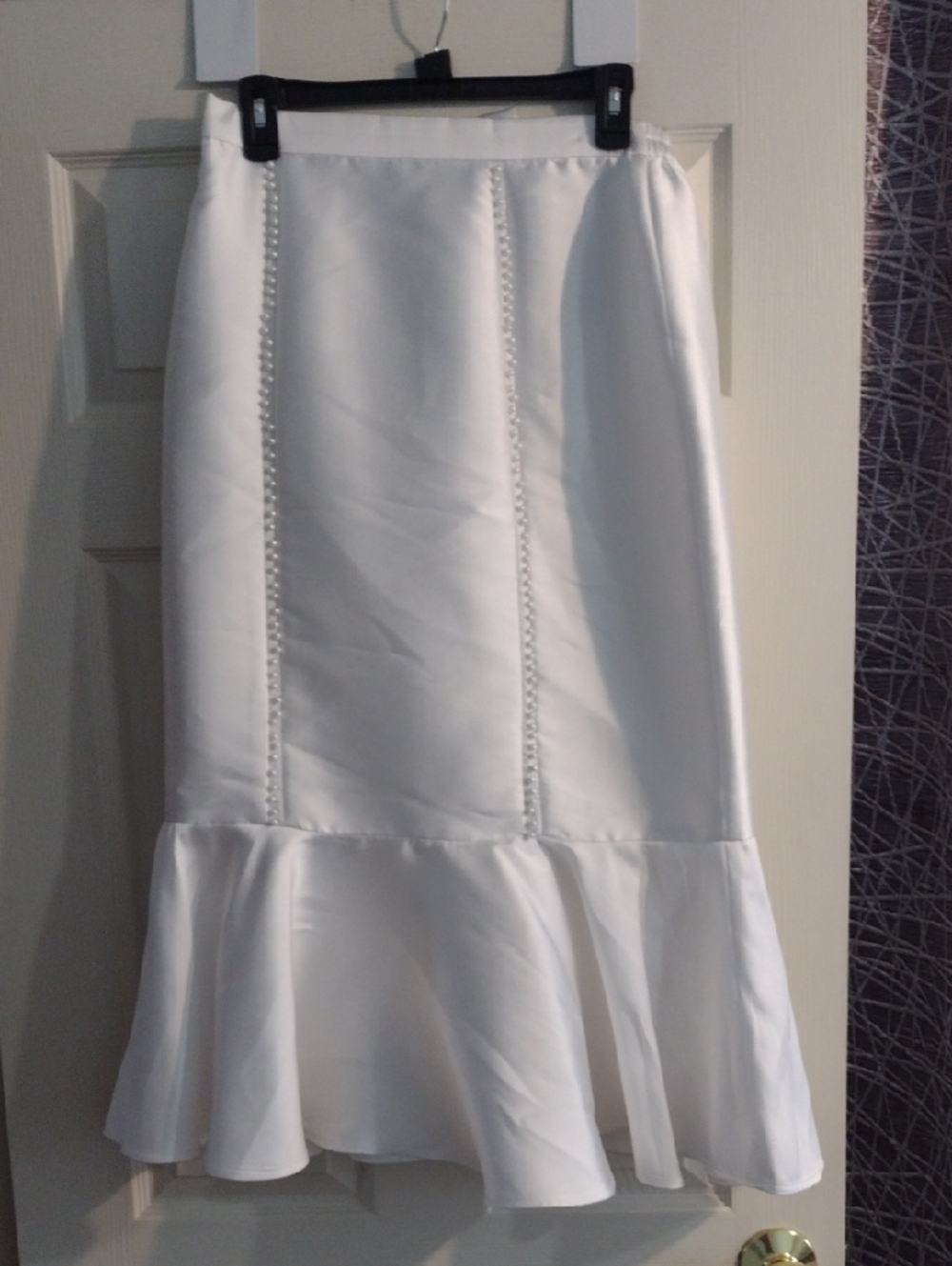 White Midi Mermaid Skirt with Ruffled Hem